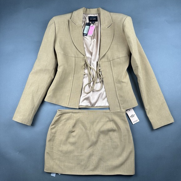 PrettyLittleThing Jackets & Blazers - PLT Label Women's Tobacco Tailored Lace Up Corset Size US 8 Blazer Set NWT
